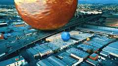 「宇宙の星々に比べて地球や太陽はどれほど小さいのか?」をVFXアーティストがミニチュアサイズで表してみたムービー