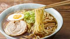 「千葉の醤油ラーメン店」人気ランキング! 第2位は「支那ソバ 小むろ」、1位は?【2024年8月7日時点の評価/ラーメンデータベース】 | 千葉県 ねとらぼリサーチ