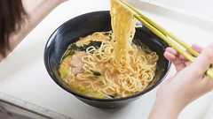 ゆうこす「いまのSNSは1対1が苦手な人は入っていけない」の理由 | AERA DIGITAL(アエラデジタル)