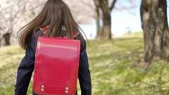 母が毒親の一線をこえたあの日、子供時代が終わってしまった|瀧波 和賀|note