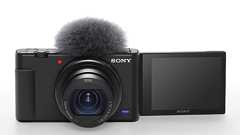 ソニー、Vlogger向けコンパクトカメラ「ZV-1」発表 自撮りしやすいバリアングル、ウインドスクリーン付き高性能マイク