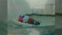 琉球新報の記者 滝本巧氏「辺野古沖、海保の船が抗議市民二人乗りのゴムボートに乗り上げ、かなり危険な状態に」