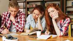 「皮肉屋の天才」はフィクション、本当に知能が高い人は冷笑主義的な見方をしない傾向にある