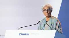 ECB、ピーク金利に達したと近く宣言できない-ラガルド総裁