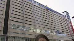 日本で最も人が集まるバス停がリニューアル、その狙いは