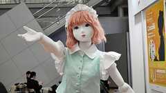 等身大の動くフィギュア「高坂ここな」衝撃デビュー