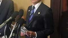 麻生氏「週刊誌、事実か定かでない」テレ朝セクハラ抗議:朝日新聞デジタル