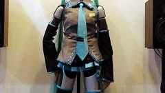 「ワールドイズマイン、歌います!」 ヤマハ、“しゃべる”VOCALOIDロボ公開