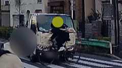 信号なし横断歩道で衝突 耳に「イヤホン」自転車も過失か 「3メートルぐらい飛んだ」|FNNプライムオンライン