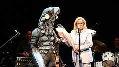 バルタン星人、シルヴィ・バルタンさんとついに初対面!!ビルボードライブ東京にて奇跡のコラボレーション!!