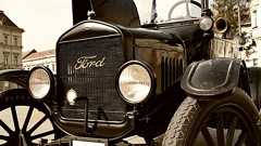 月13万円で生活できるか 賃金を上げられない日本企業が陥る悪循環