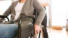 バニラ・エアに事前連絡したが乗れなかった車いす女性 | | まなナビ