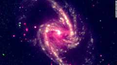 超大質量ブラックホール、「光速」に迫る速さで回転 英科学誌