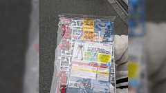 今はガンダムのプラモデルを小学校で配る時代なんやな〜、娘いわく「先生が転売禁止て言うてたよ」ワロタ