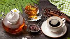 毎日コーヒーやお茶を飲む人は「首から上のがん」のリスクが2~3割少ないことが判明