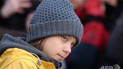 グレタさん「帰りの列車は超満員」 ドイツ鉄道とツイッターで小競り合い