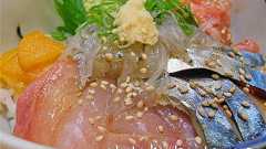 1年ぶりの沼津訪問!お昼は「沼津海いち」さんでネタが選べる4色ランチ丼を食べたよ - こころ躍る