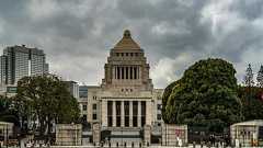 得をするのは「金持ち」と「悪徳医師」だけ…いま国会で進行中の“薬の保険外し政策”で起きる深刻な副作用 OTC“本家薬”の保険外しという「アリの一穴」