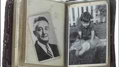 40年前に盗まれた財布が、家族の思い出の写真とともに持ち主の元へ返却される