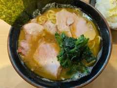 皇綱家 チャーシューラーメン(980円)+ライス食べ放題(100円)