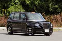 ロンドンタクシーのフロントスタイリング