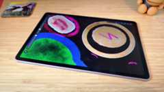 A violet Huawei MatePad 11.5"S (2025) tablet on a wooden desk