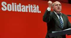 Linken-Fraktionschef Gysi: "Überwachung ist eine Unverschämtheit" Linken-Fraktionschef Gysi: "Überwachung ist eine Unverschämtheit"