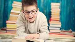 So macht Lesen schlau und Spaß - LeManna / Getty Images