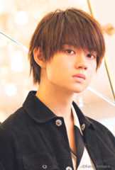 佐野勇斗の写真