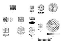 Fig. 17 — Parallels between Shahr-i Sokhta I-Ila surface seals 1-5 (CORTES! et al., 2008: fig. 13, 1 and fig. 15, 1-2, 4, 8 and Nausharo I terracotta seals 6-12 (drawings MAI).