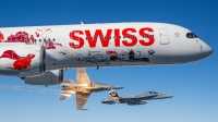 SWISSのA350初号機、F/A-18戦闘機と編隊飛行! 名前は「ローザンヌ」に決定の画像