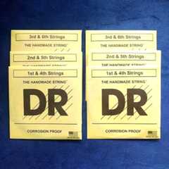 DR NEON MULTI-COLOR Light 2set 光る派手なカラーギター弦 セット内容