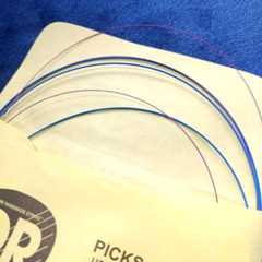 DR NEON MULTI-COLOR Light 光る派手なカラーギター弦 弦アップ