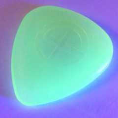 発光確認 Essetipicks (エッセティピックス) ZIRIYAB Standard R Lumens 斜めアングル