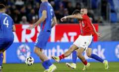 Christoph Baumgartner scores for Austria