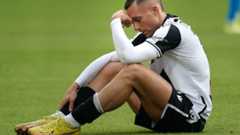 Gerard Deulofeu after tearing his anterior cruciate ligament