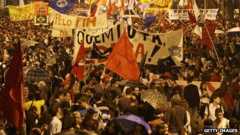 Protesters in Rio (7 October 2013)