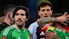 Newcastle complain to referee Chris Kavanagh