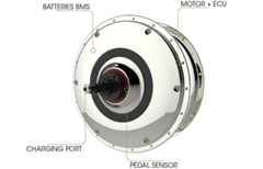 スマートフォンとはBluetoothで接続します 充電がほぼ不要な電動アシスト自転車「NUA ELECTRICA」