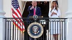 Президент США Дональд Трамп с супругой