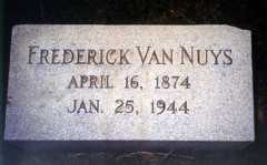 Larger memorial image loading...