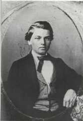 Larger memorial image loading...