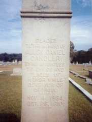 Larger memorial image loading...