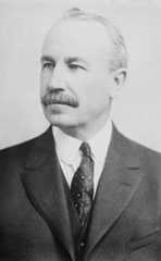 Larger memorial image loading...