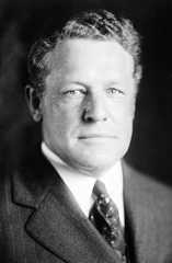 Larger memorial image loading...