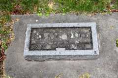 Larger memorial image loading...