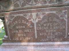 Larger memorial image loading...