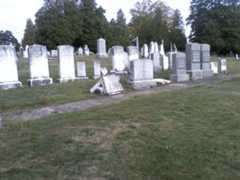 Larger memorial image loading...