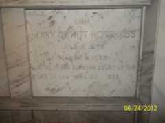 Larger memorial image loading...