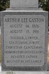 Larger memorial image loading...